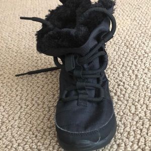 Nike Rosche One boots size 7C